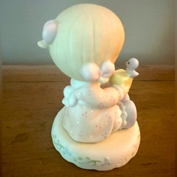 Precious Moments, “Growing In Grace”, Age 2, Birthday Figurine, 1994 - Picture 4 of 7